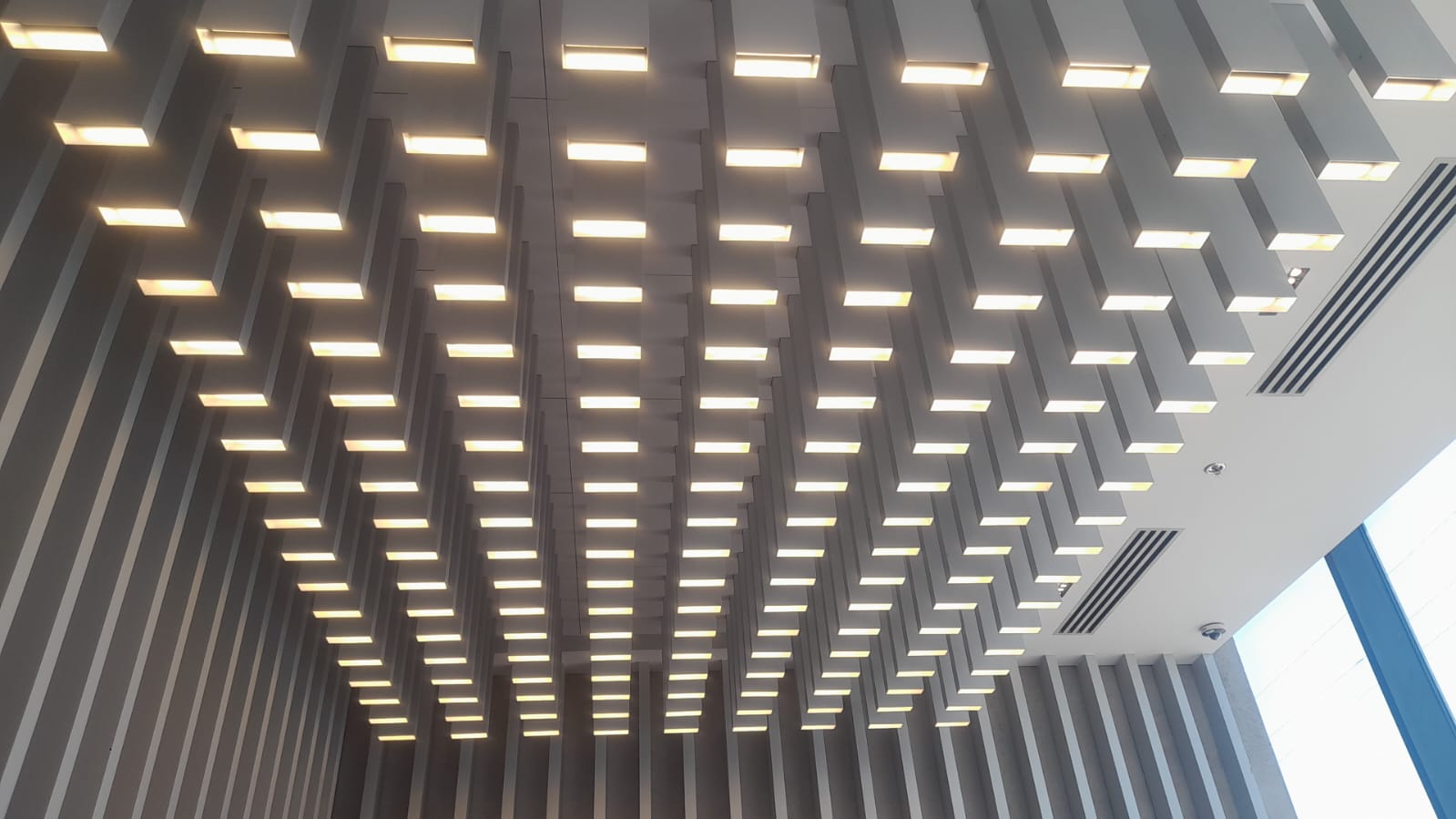 חיפויים ותפאורה